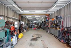 Garage - 
