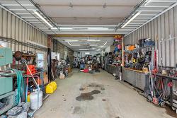 Garage - 