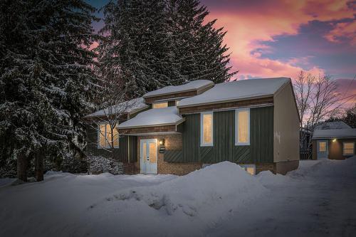 4801 Av. Magnan  Québec (Charlesbourg), QC G1H 7E5