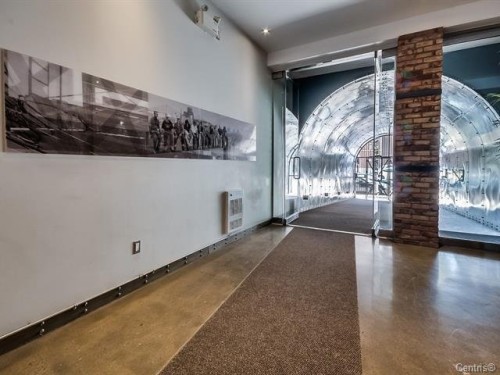 Interior - 305-969 Rue St-Timothée, Montréal (Ville-Marie), QC - Indoor Photo Showing Other Room