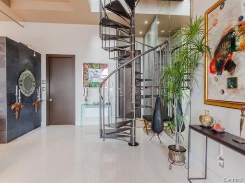 Mud Room - 305-969 Rue St-Timothée, Montréal (Ville-Marie), QC - Indoor Photo Showing Other Room