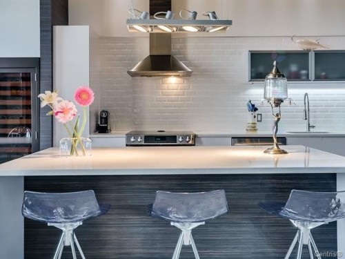 Kitchen - 305-969 Rue St-Timothée, Montréal (Ville-Marie), QC - Indoor Photo Showing Kitchen With Upgraded Kitchen