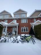 3729 Rue Céline-Marier  Montréal (Saint-Laurent), QC H4R 3N3