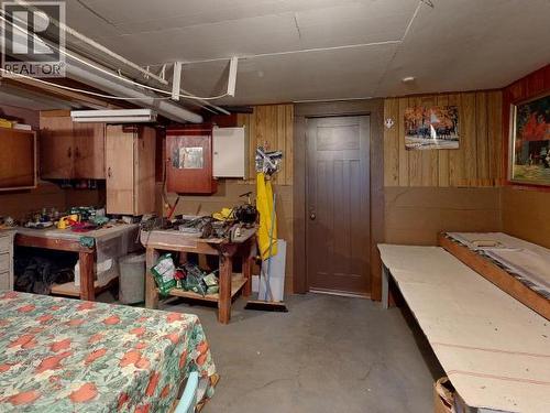 5751 Maple Ave, Powell River, BC - Indoor Photo Showing Basement