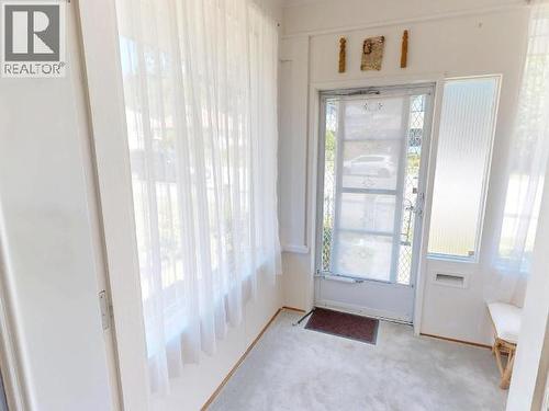 5751 Maple Ave, Powell River, BC - Indoor Photo Showing Other Room