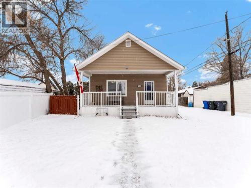 1260 4 Avenue SE  Medicine Hat, AB T1A 6B9