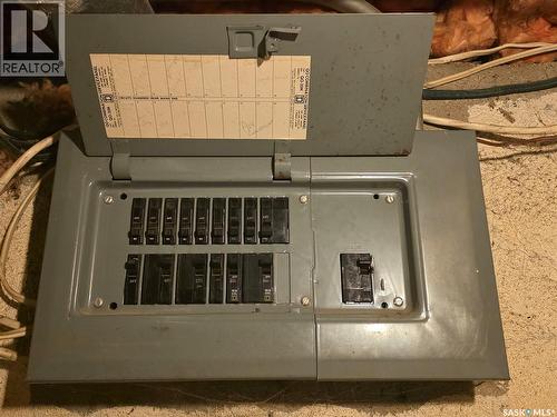 701 3Rd Street, Estevan, SK - Indoor