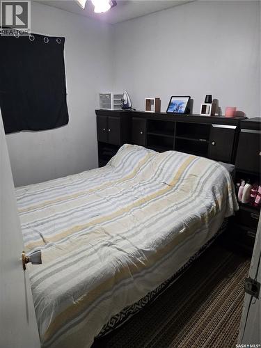 701 3Rd Street, Estevan, SK - Indoor Photo Showing Bedroom