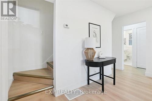 41 Cameron Avenue S, Hamilton, ON - Indoor Photo Showing Other Room