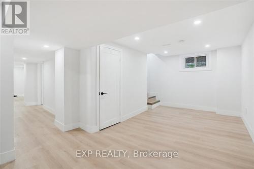 41 Cameron Avenue S, Hamilton, ON - Indoor