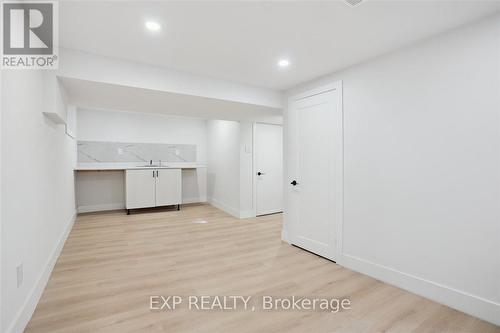 41 Cameron Avenue S, Hamilton, ON - Indoor Photo Showing Other Room