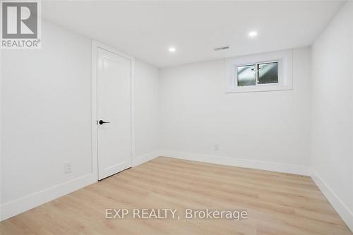 41 Cameron Avenue S, Hamilton, ON - Indoor Photo Showing Other Room