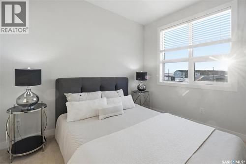 1203 101 Secord Way, Saskatoon, SK - Indoor Photo Showing Bedroom