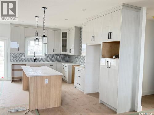 983 Nightingale BEND  Saskatoon, SK S7L 6Y3