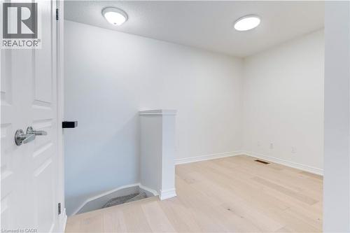 628 Garibaldi Common, Burlington, ON - Indoor Photo Showing Other Room