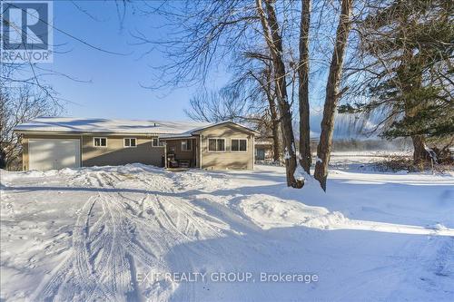 33 Willow Point Road, Brighton, ON - Outdoor