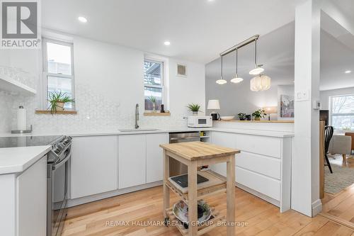 133 Bayswater Avenue, Ottawa, ON - Indoor Photo Showing Kitchen