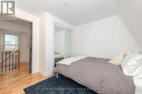 2nd Bedroom - Apartment 2 - 133 Bayswater Avenue, Ottawa, ON - Indoor Photo Showing Bedroom