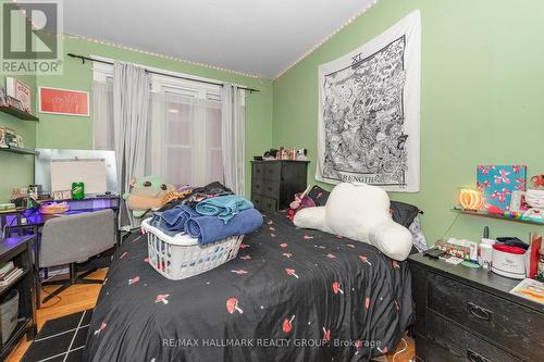 Apt 1 - 121 Osgoode Street, Ottawa, ON - Indoor Photo Showing Bedroom