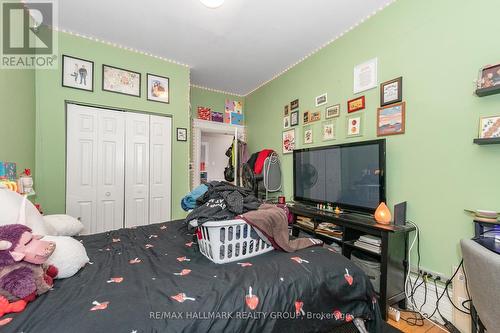Apt 1 - 121 Osgoode Street, Ottawa, ON - Indoor Photo Showing Bedroom