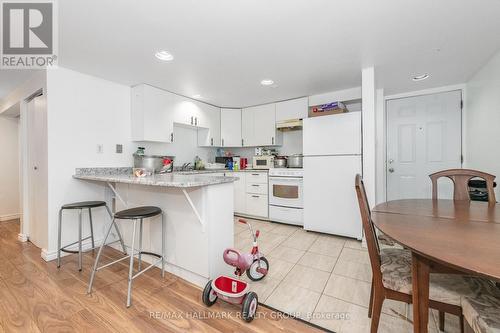 Apt 4 - 121 Osgoode Street, Ottawa, ON - Indoor Photo Showing Kitchen