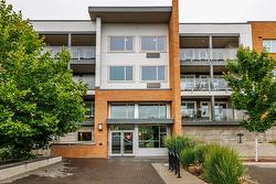 PH18-725 Academy Way  Kelowna, BC V1V 3A4