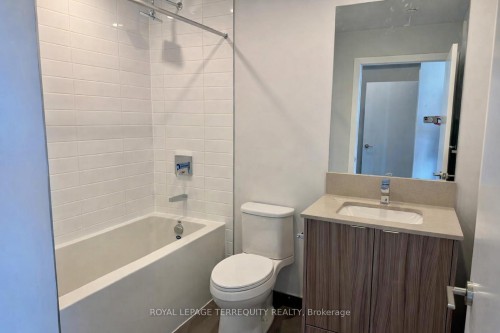 3004-4130 Parkside Village Drive, Mississauga, ON - Indoor Photo Showing Bathroom