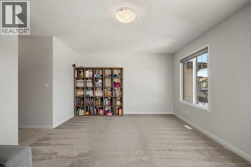 40 West Grove Link Sw, Calgary, AB - Indoor Photo Showing Other Room