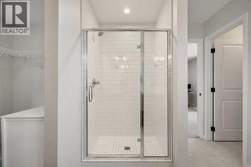 40 West Grove Link Sw, Calgary, AB - Indoor Photo Showing Bathroom