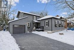 64 STUART STREET  Guelph (St. George's), ON N1E 4S5