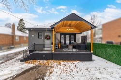 30 Coules Court  Toronto, ON M8W 2N9