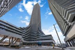 1915 - 30 SHORE BREEZE DRIVE  Toronto, ON M8V 0J1