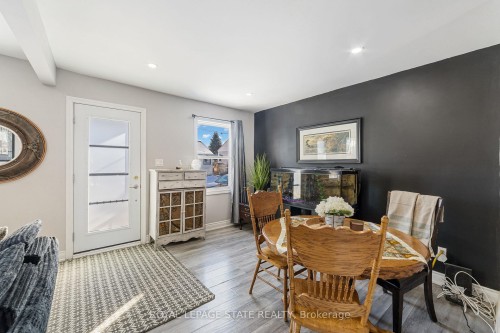 411 Fairfield Avenue, Hamilton, ON - Indoor Photo Showing Dining Room