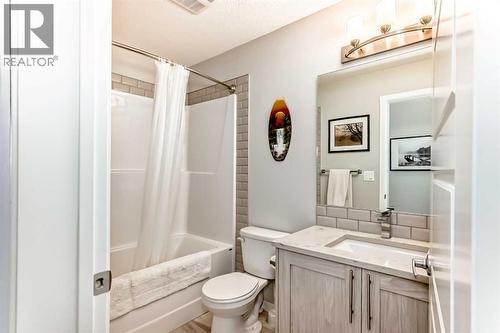 409, 4150 Seton Drive Se, Calgary, AB - Indoor Photo Showing Bathroom