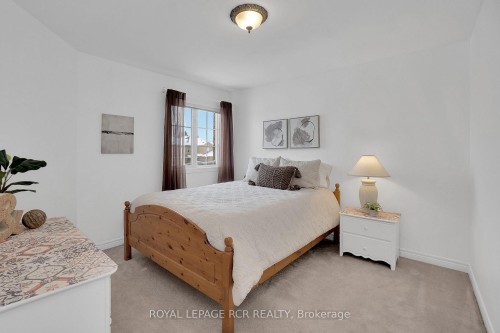 82 Coolspring Crescent, Caledon, ON - Indoor Photo Showing Bedroom