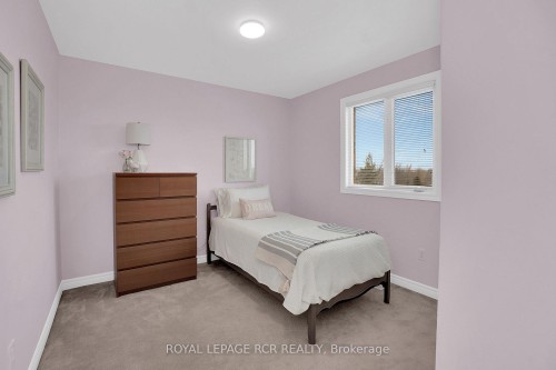 82 Coolspring Crescent, Caledon, ON - Indoor Photo Showing Bedroom