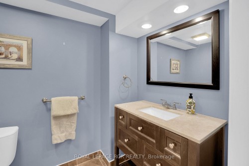 82 Coolspring Crescent, Caledon, ON - Indoor Photo Showing Bathroom
