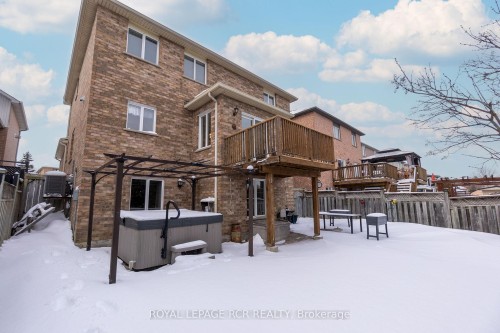 82 Coolspring Crescent, Caledon, ON - Outdoor