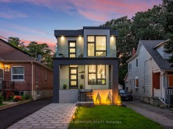 186 Oak Park Avenue  Toronto, ON M4C 4M8