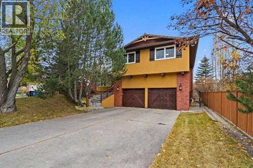 124 Canterbury Drive Sw, Calgary, AB - Outdoor