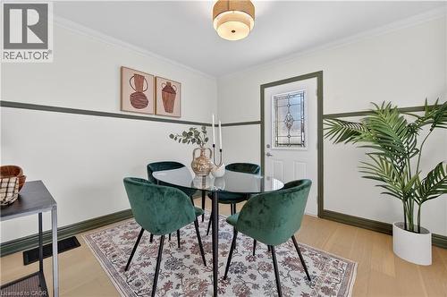 3 East 35Th Street, Hamilton, ON - Indoor Photo Showing Dining Room