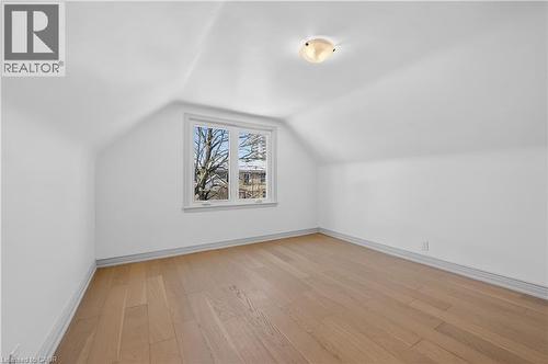 3 East 35Th Street, Hamilton, ON - Indoor Photo Showing Other Room