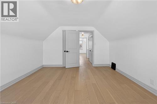 3 East 35Th Street, Hamilton, ON - Indoor Photo Showing Other Room