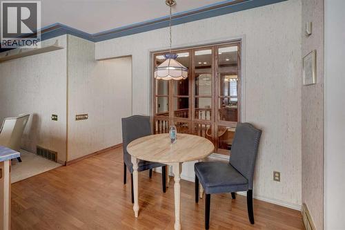 76 Edgeland Road Nw, Calgary, AB - Indoor Photo Showing Dining Room