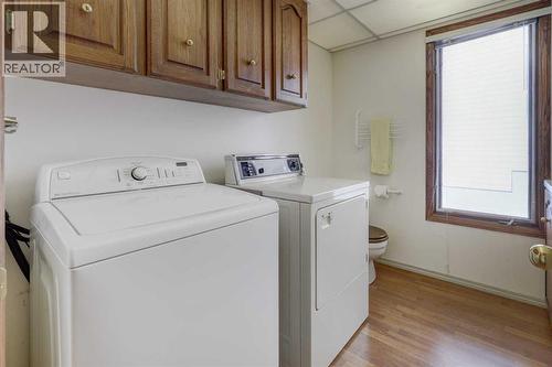 76 Edgeland Road Nw, Calgary, AB - Indoor Photo Showing Laundry Room