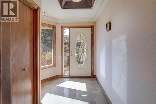76 Edgeland Road Nw, Calgary, AB - Indoor Photo Showing Other Room