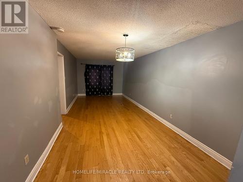 32 Hendricks Crescent, Brampton, ON - Indoor Photo Showing Other Room