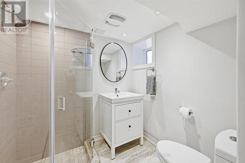 43 Belview Avenue, Hamilton, ON - Indoor Photo Showing Bathroom