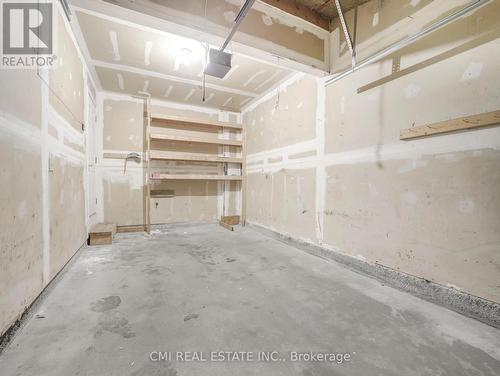 24 - 29 Paulander Drive, Kitchener, ON - Indoor