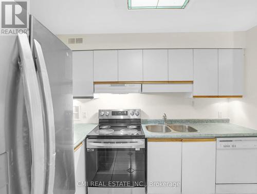 24 - 29 Paulander Drive, Kitchener, ON - Indoor Photo Showing Kitchen With Double Sink